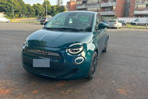 500e Berlina 42kWh La Prima