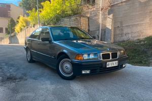 BMW E36 318i