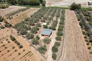 Villa Residenziale su lotto agricolo
