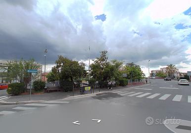 Ciampino monolocale arredato con posto auto