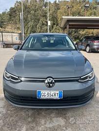 Volkswagen Golf 2.0 TDI SCR Style