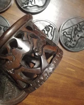 Sottobicchieri in legno e contenitore africa