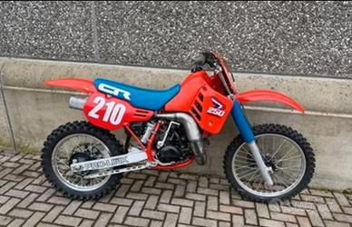 Honda cr 250 cross
