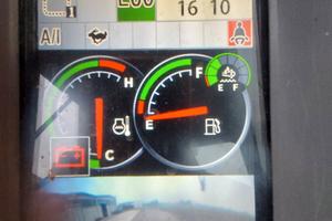 escavatore hitachi 130