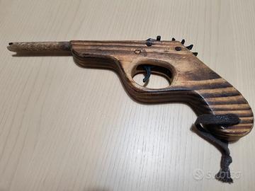 Pistola ad elastici