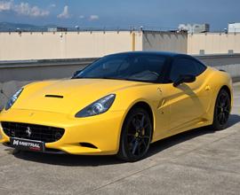 Ferrari California DCT Giallo Triplo Strato