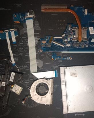 Scheda madre e pezzi HP 250 G7 non funzionanti