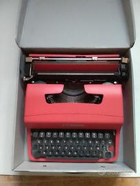 macchina da scrivere OLivetti lettera 62