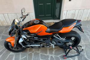 Brutale 910 S  con soli 18.300km