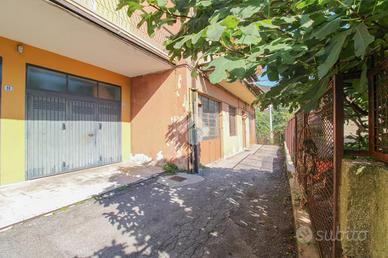 3 LOCALI A LUMEZZANE