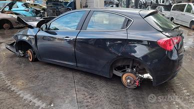 ALFA ROMEO GIULIETTA 2014 SOLO PER RICAMBI