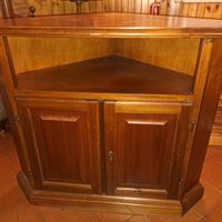 Mobile ad angolo in legno porta TV