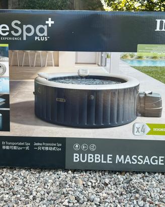 Piscina con idromassaggio