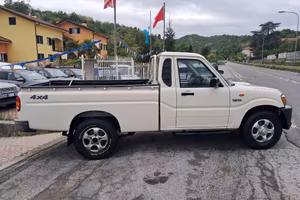 MAHINDRA Goa Pick-up 4x4