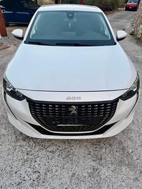 Peugeot 208  1.5 BlueHDI