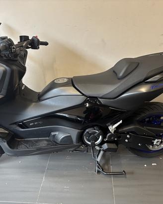 Yamaha T Max 560