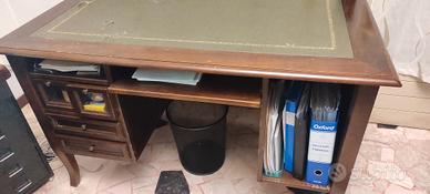 Scrivania classica in stile inglese