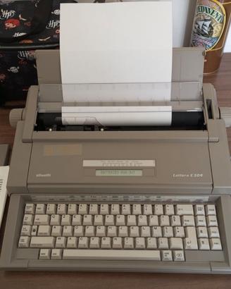 macchina da scrivere Olivetti E504