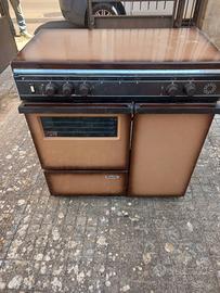 Cucina 4 fuochi con forno a gas