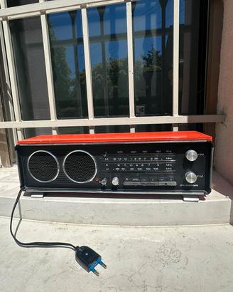 radio vintage design anni 70 Minerva AM/FM
