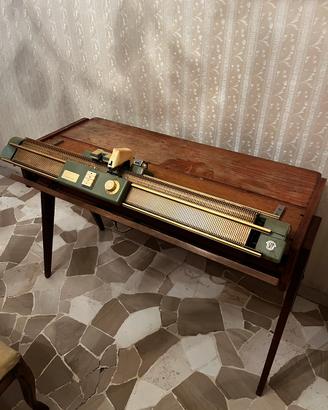 Macchina vintage per maglieria