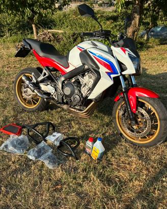 Honda cb650 f Abs 2014 con accessori