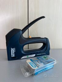 graffatrice con graffette