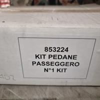 853224 PEDANE PASSEGGERO Scarabeo 50 100