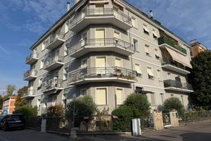 3 LOCALI A PARMA
