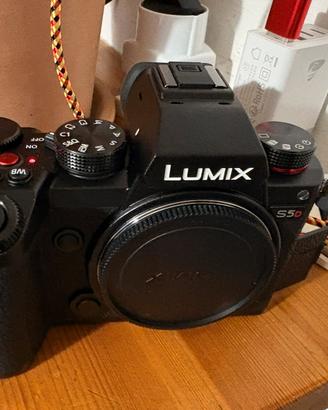 Fotocamera Lumix S5d nuova