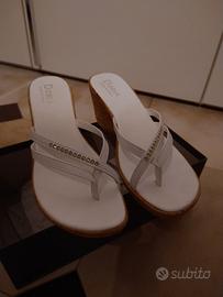 sandalo bianco con zeppa