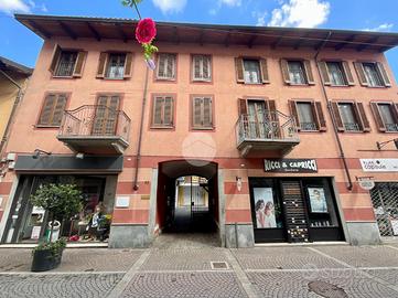 3 LOCALI A LEINÌ