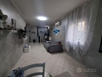 Casa indipendente su 2 livelli zona centrale