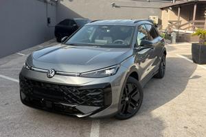 NEW VOLKSWAGEN T-ROC 1.5 eTSI ACT 150 CV DSG R-LIN