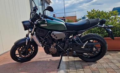 Yamaha XSR700 