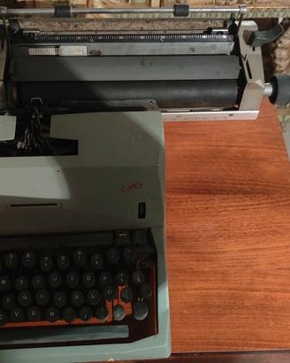 macchina per scrivere vintage