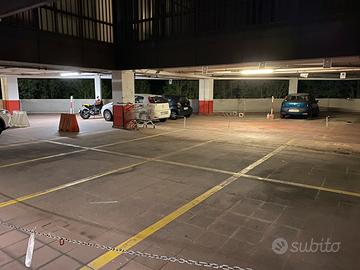 posto auto con contratto