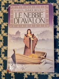 M. Z. Bradley, Le nebbie di Avalon