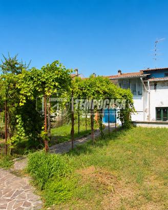 SOLUZIONE INDIPENDENTE SU 2 LIVELLI CON GIARDINO P
