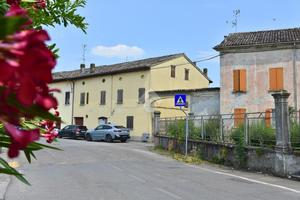 CASA SEMINDIPENDENTE A BRESCELLO
