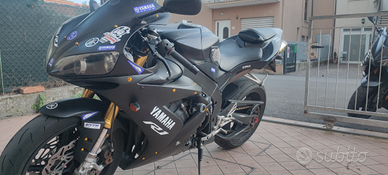 Yamaha R1 del 2006