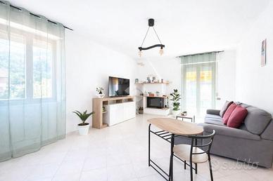 6 LOCALI A RICCÒ DEL GOLFO DI SPEZIA