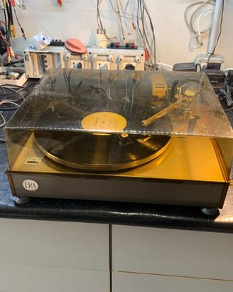 ERA 555 giradischi