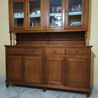 Credenza e cristalliera 