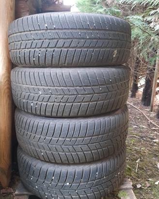 GOMME INVERNALI CON CERCHIONI