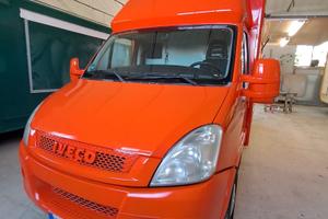 AUTONEGOZIO paninoteca ambulante food truck