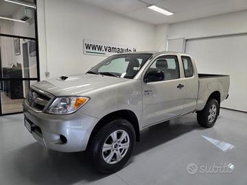 TOYOTA Hilux 2.5 D-4D 4WD 2p. Extra Cab