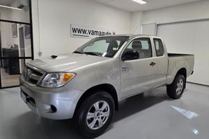 TOYOTA Hilux 2.5 D-4D 4WD 2p. Extra Cab