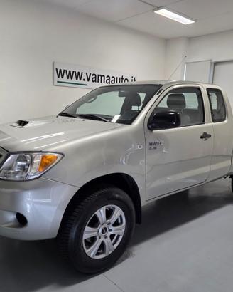 TOYOTA Hilux 2.5 D-4D 4WD 2p. Extra Cab