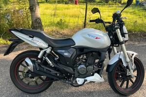 Moto 125 Keeway RKV